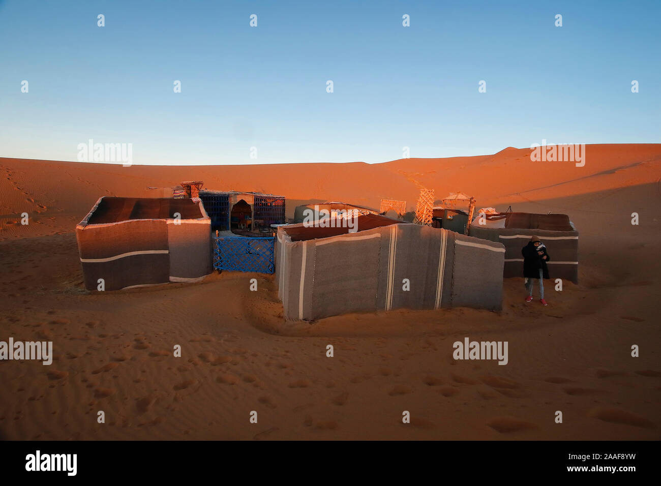 Erg Chebbi, Merzouga, Ziz Valley, il Deserto del Sahara, Marocco Foto Stock