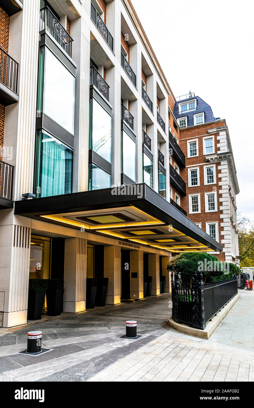 Ingresso al Four Seasons Residences in 20 Grosvenor Square, London, Regno Unito Foto Stock