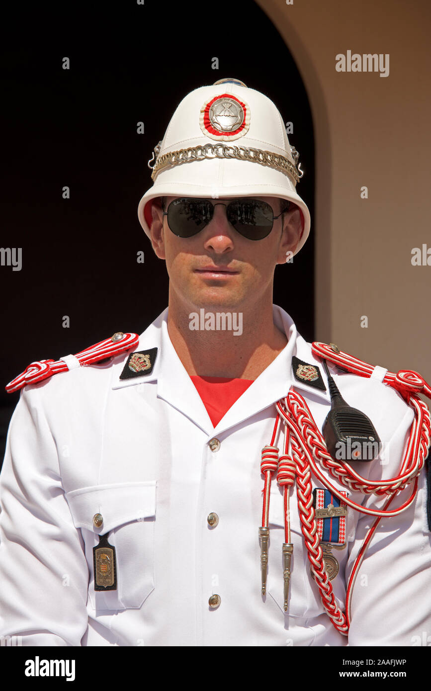 Close up ufficiale in uniforme Princes Palace Monte Carlo Monaco Foto Stock