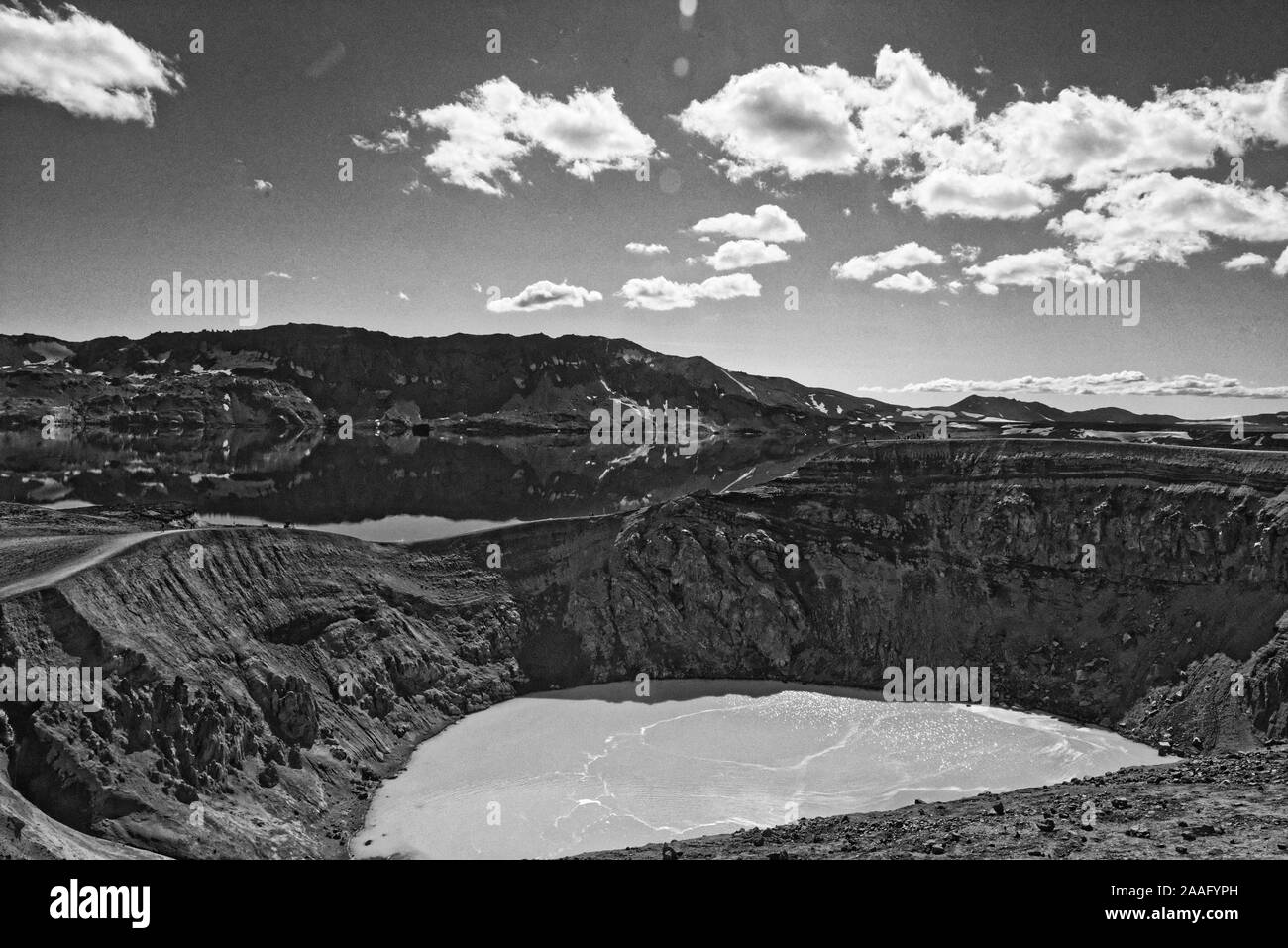 Vulcano Askja,Viti cratere con lago Oskjuvatn,l'Islanda. Foto Stock