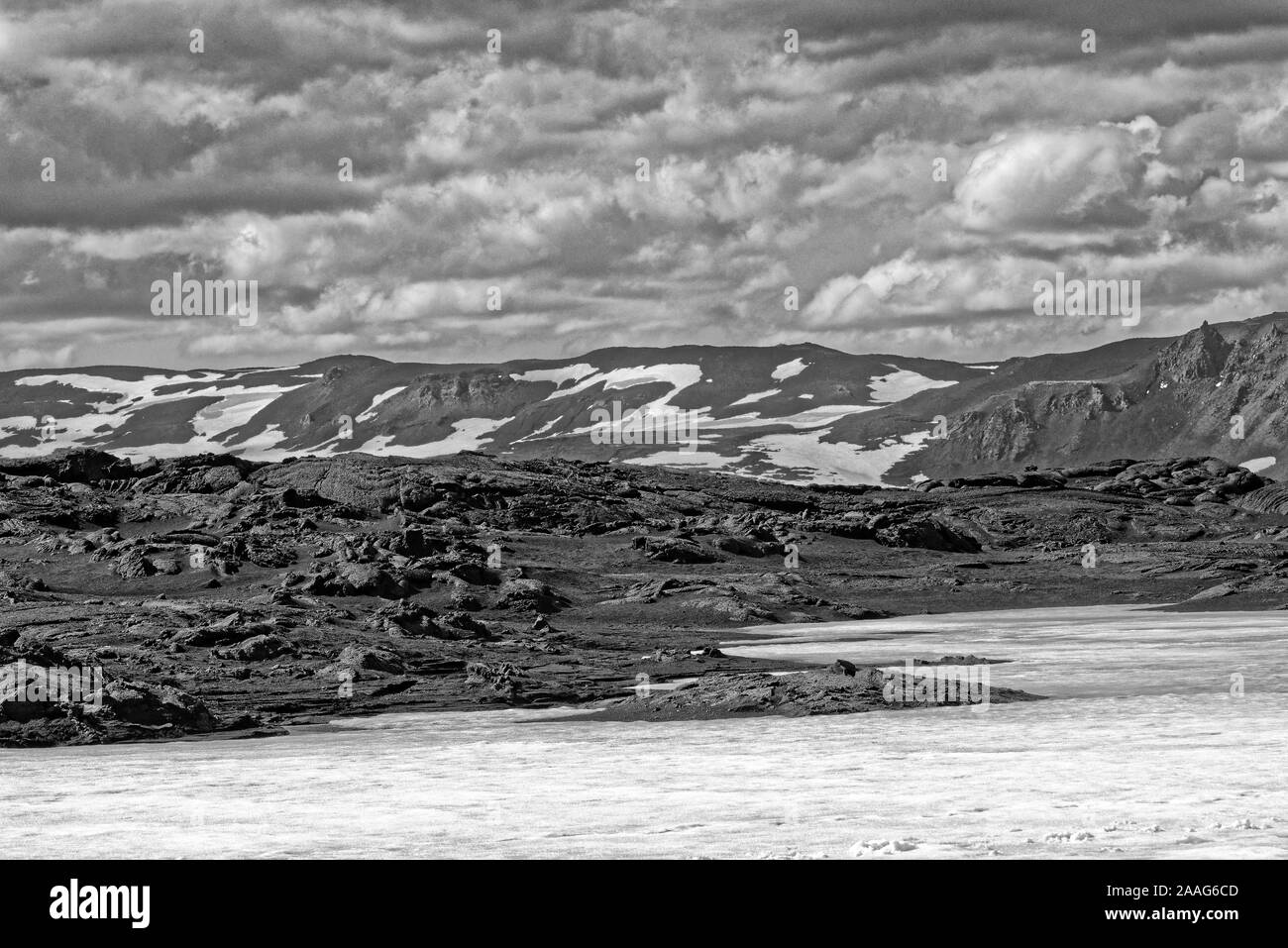 Askja Vulcano e viti cratere con lago Oskjuvatn Foto Stock