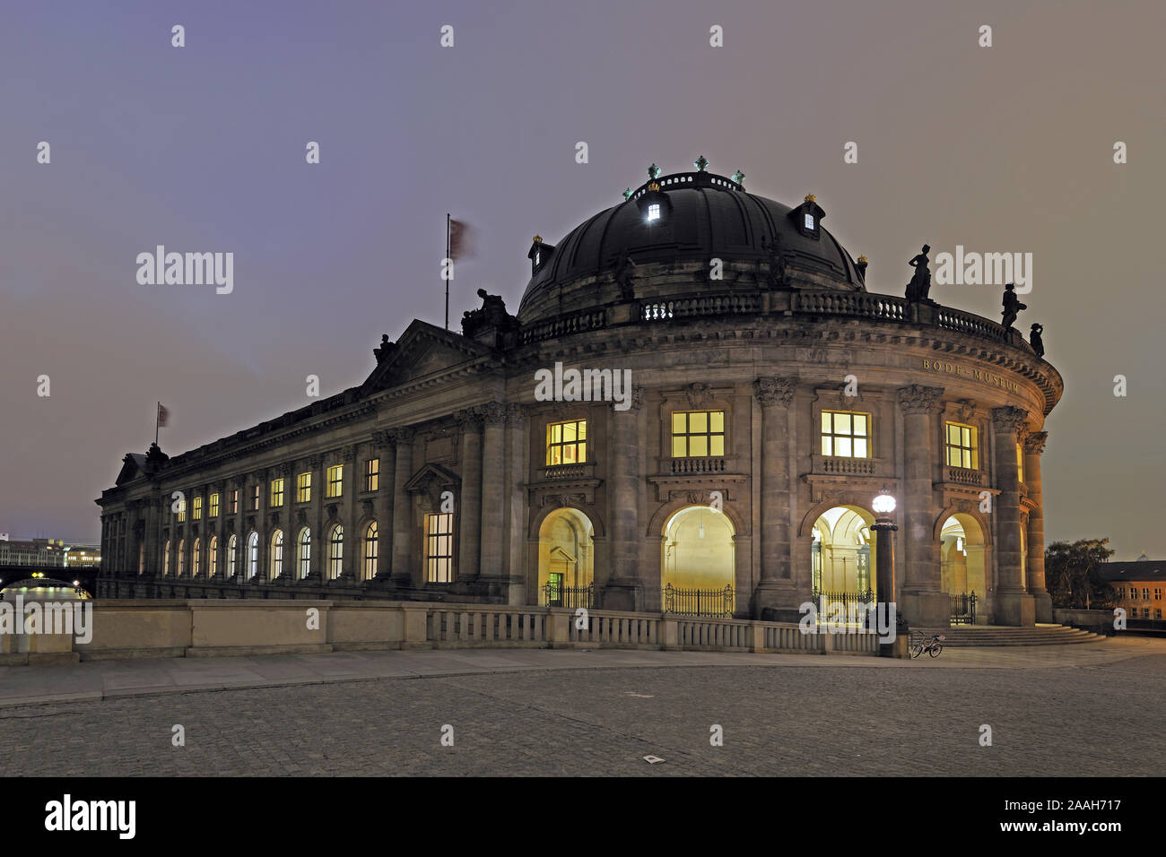 Bode Museum , Berlino, Museumsinsel, UNESCO Weltkulturerbe, Berlino, Deutschland, Europa, Nachtaufnahme Foto Stock