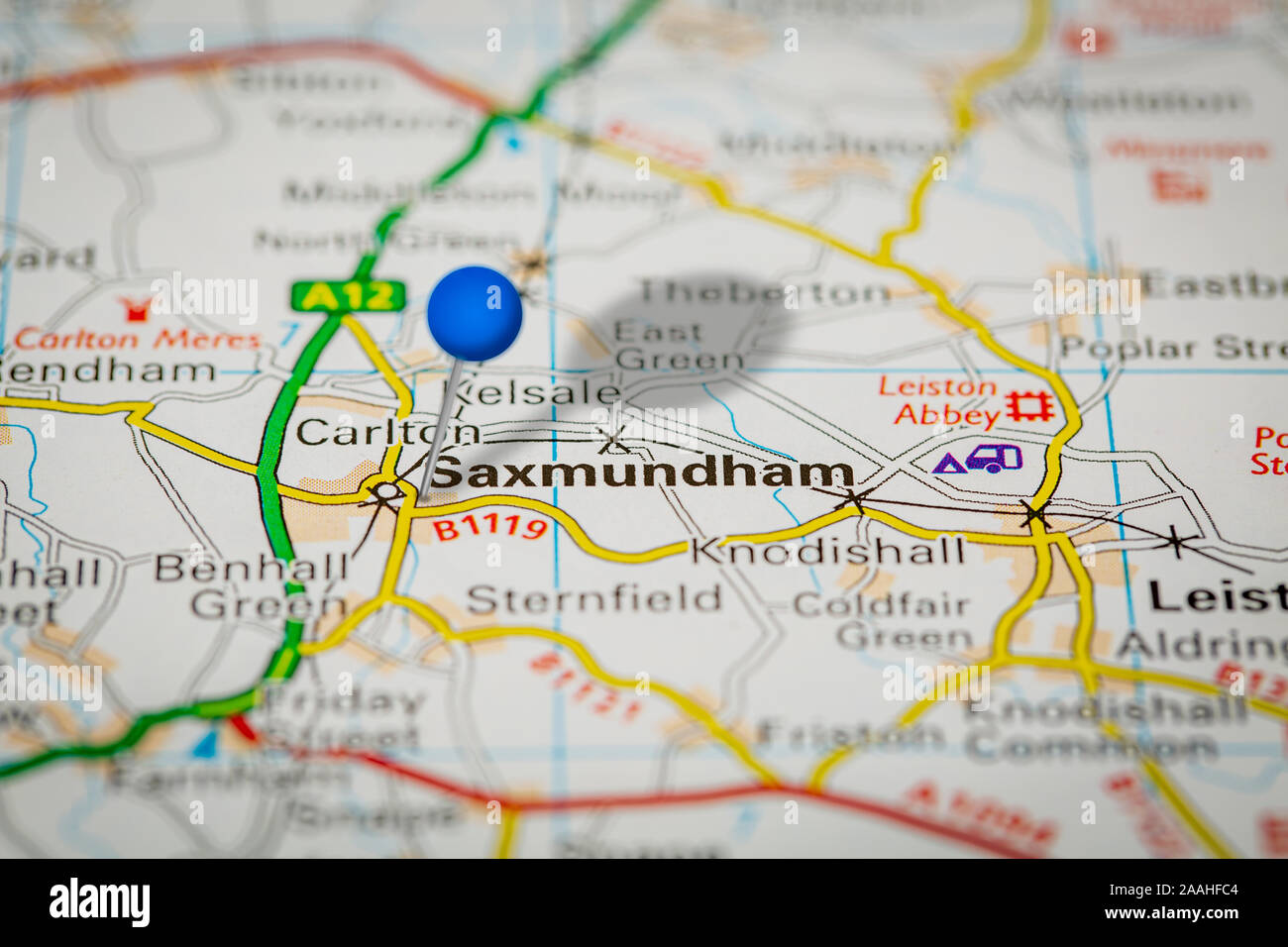 Mappa blu pin su carta mappa che mostra a Saxmundham Foto Stock