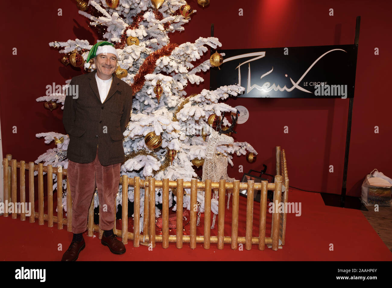 Parigi, Francia. Xx Nov, 2019. Stéphane Marie frequenta l 'Peres Noel Verts' da Le Secours Populaire Français lancio al Cirque Phenix a Parigi Foto Stock