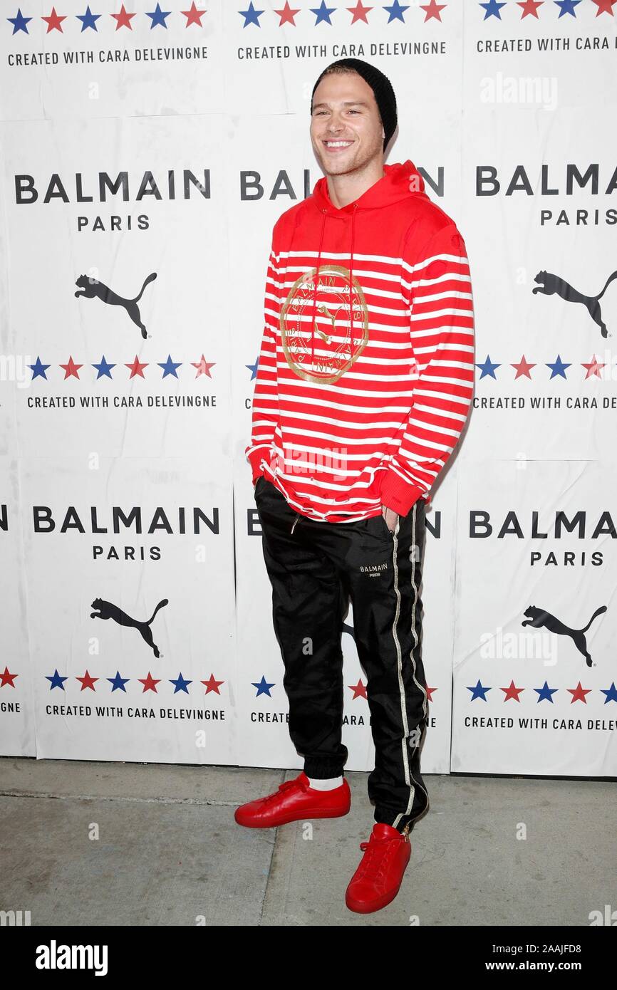 Los Angeles, CA. Xxi Nov, 2019. Matteo Noszka presso gli arrivi per PUMA x BALMAIN Launch Party, latte Studios di Los Angeles, CA, 21 novembre 2019. Credito: Priscilla concedere/Everett raccolta/Alamy Live News Foto Stock