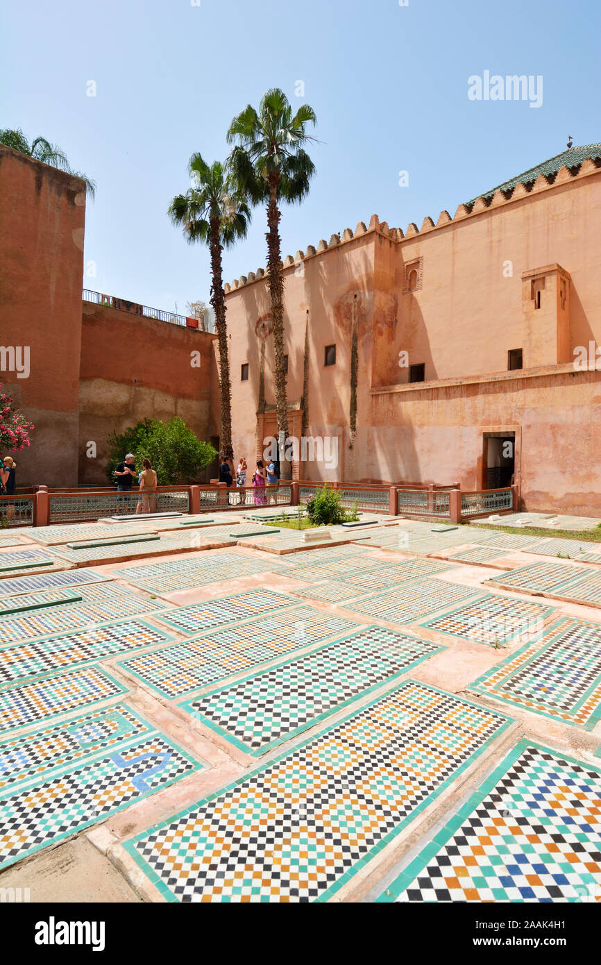 Le Tombe Saadiane, risalenti al XVI secolo, sono il luogo di riposo finale di circa sessanta membri della dinastia Saadi. Marrakech, Marocco Foto Stock