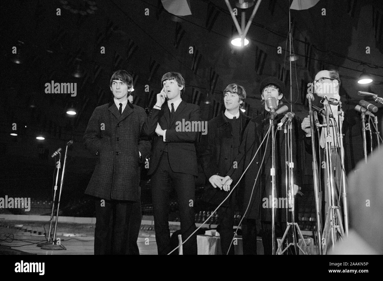 Arrivo e conferenza stampa del British Rock and Roll Band The Beatles, Washington D.C., USA, fotografia di Marion S. Trikosko, 11 Febbraio 1964 Foto Stock