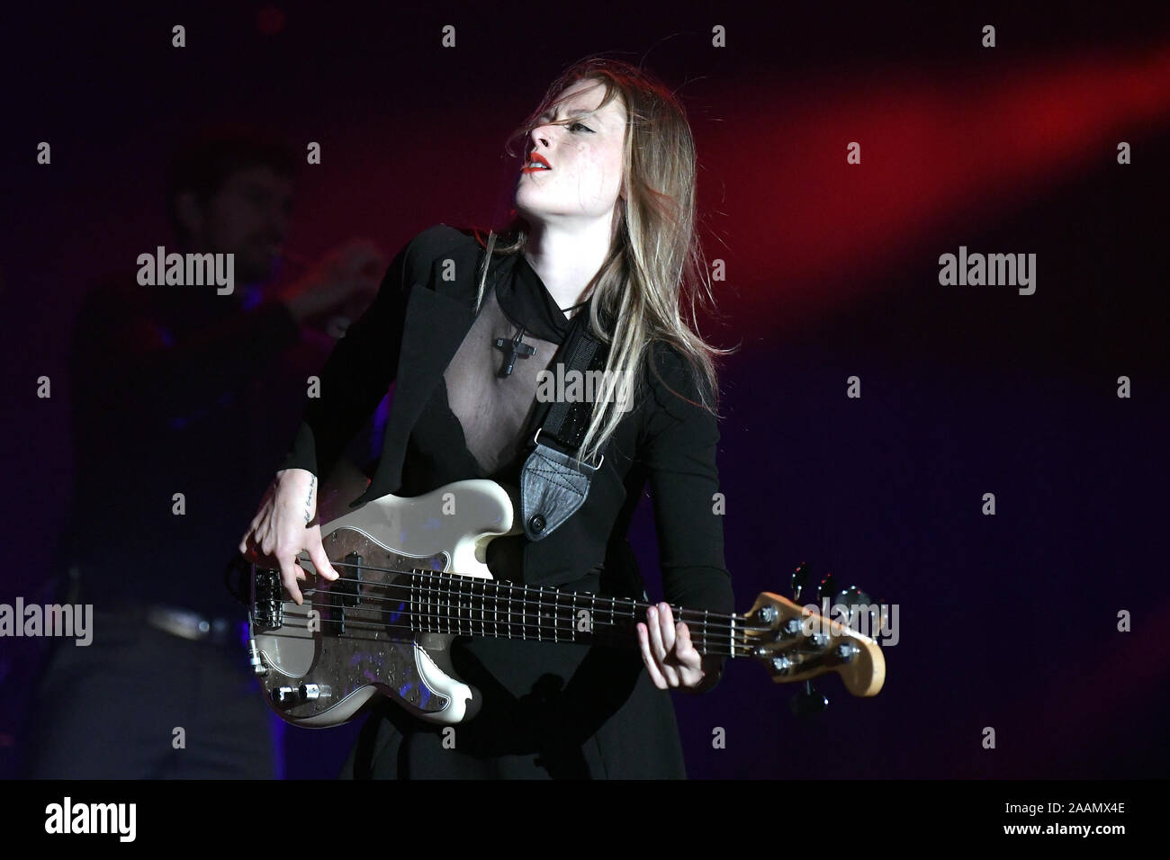 Rio de Janeiro, Brasile, 3 ottobre 2019. Il bassista Nicole fila di panico! In discoteca, durante un concerto al Rock in Rio 2019 nella città di Rio de Janeiro Foto Stock