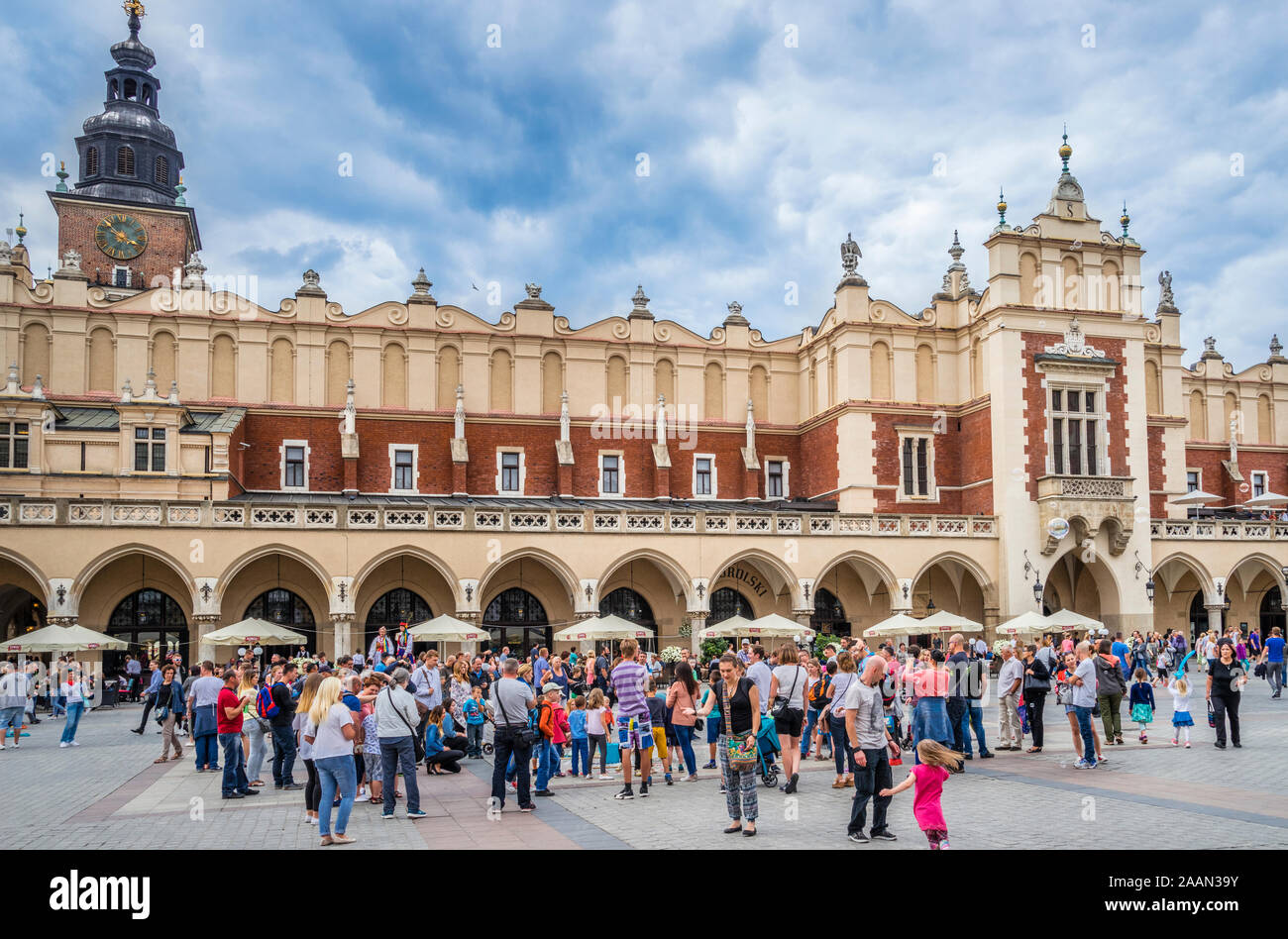 Il panno iconica Hall sulla piazza principale di Cracovia, Minor Polonia Polonia Foto Stock
