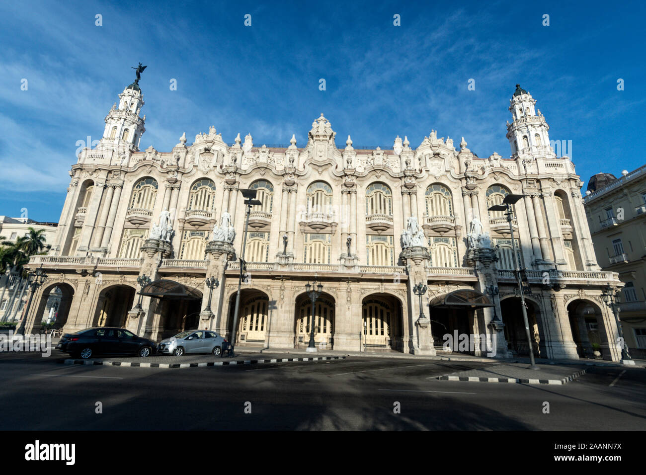 Gran Teatro de la Habana (Gran Teatro dell'Avana), sede del Balletto Nazionale cubano e del Festival Internazionale del Balletto dell'Avana nel Paseo del Foto Stock