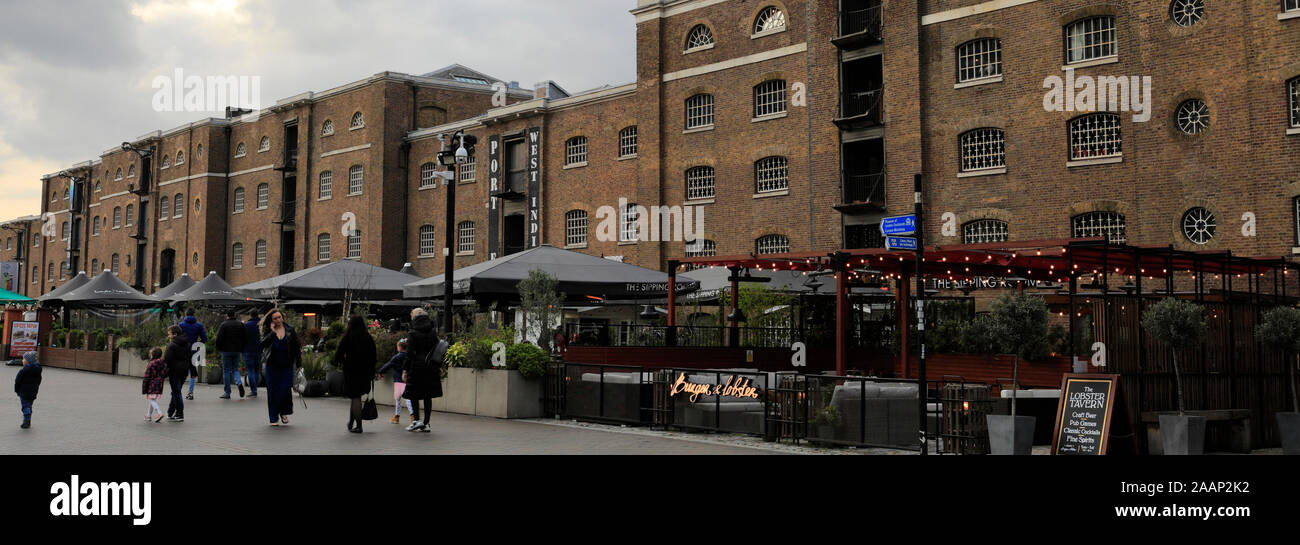 Vista del West India Docks North Quay, Isle of Dogs, London City, England, Regno Unito Foto Stock