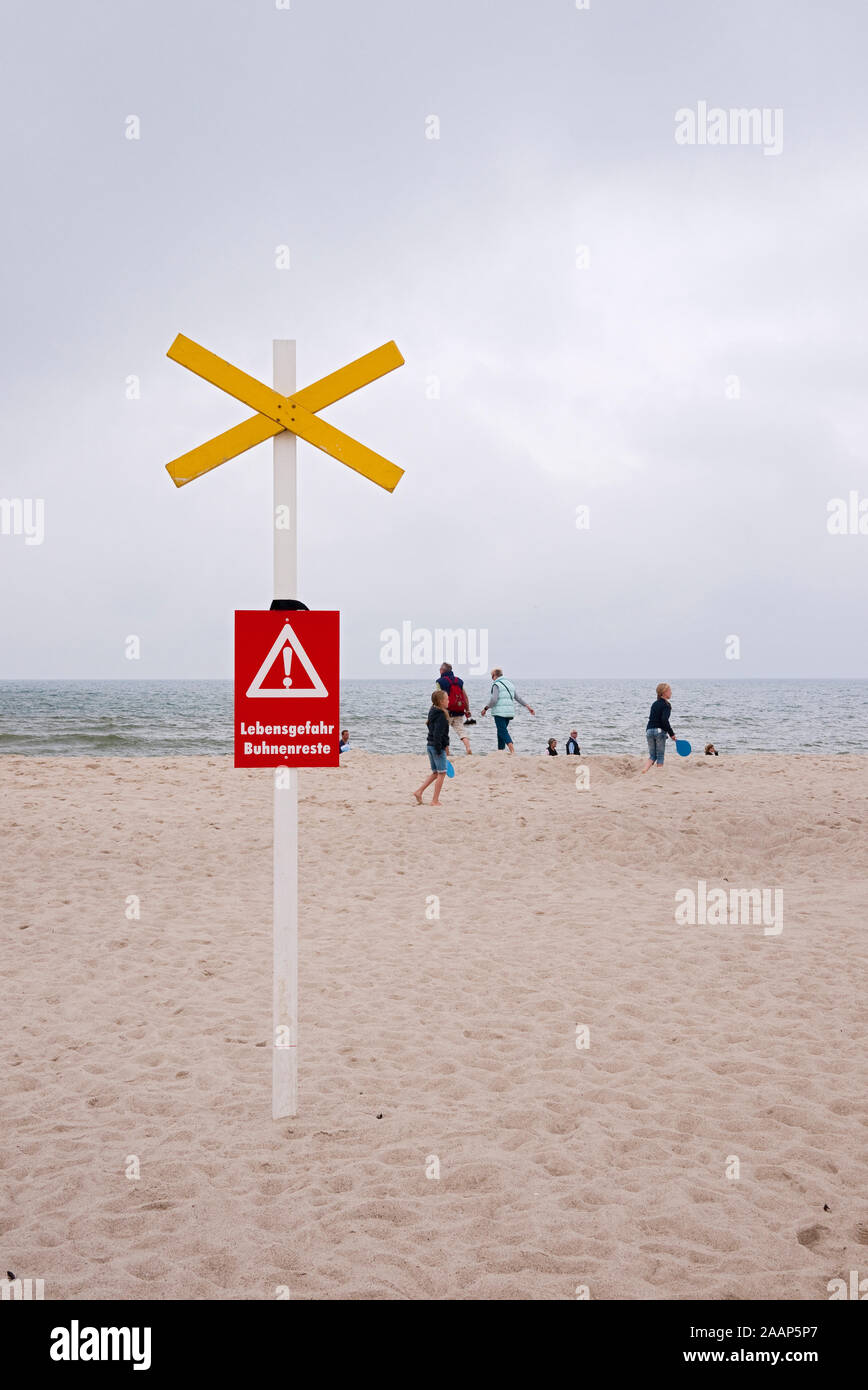 Hinweis auf Gefahrenstelle am Strand bei Wenningstedt auf Sylt Foto Stock