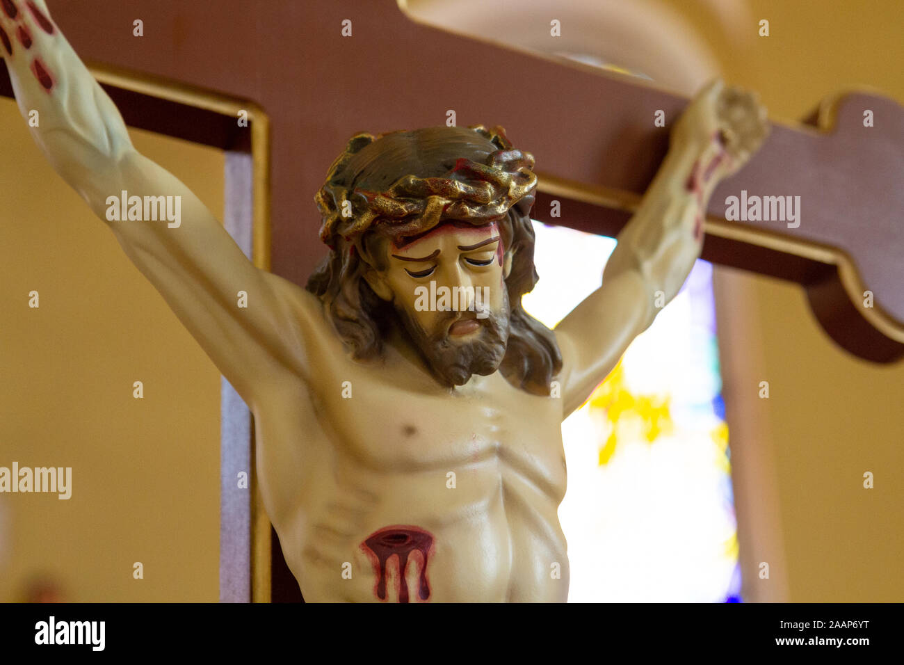 Gesù Cristo sulla Croce. Chiesa cattolica romana di Sant'Anna (ex chiesa bizantina di San Michele Arcangelo). Foto Stock