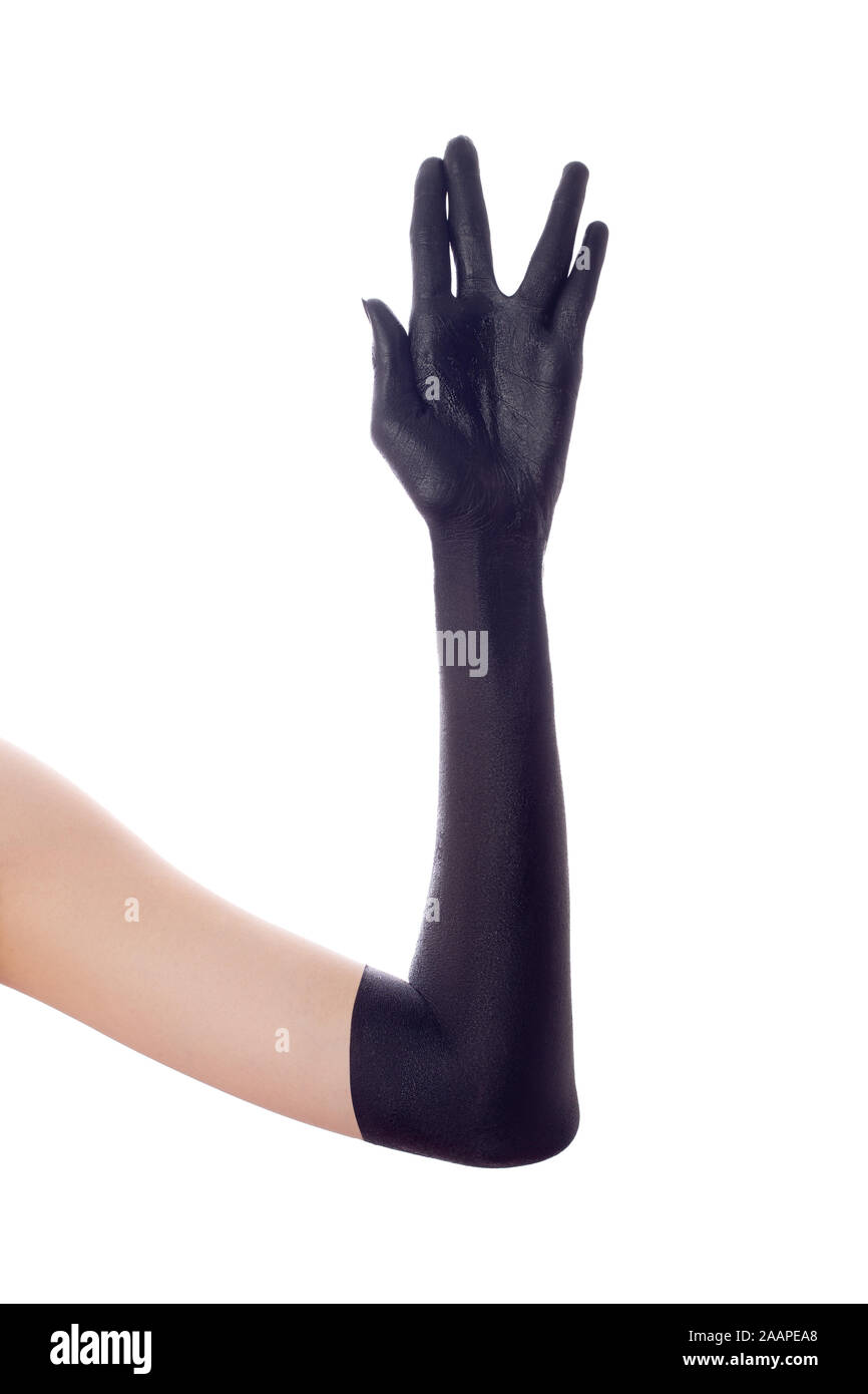 Mano femmina mostra V gesto isolato su sfondo bianco, primo piano Foto Stock