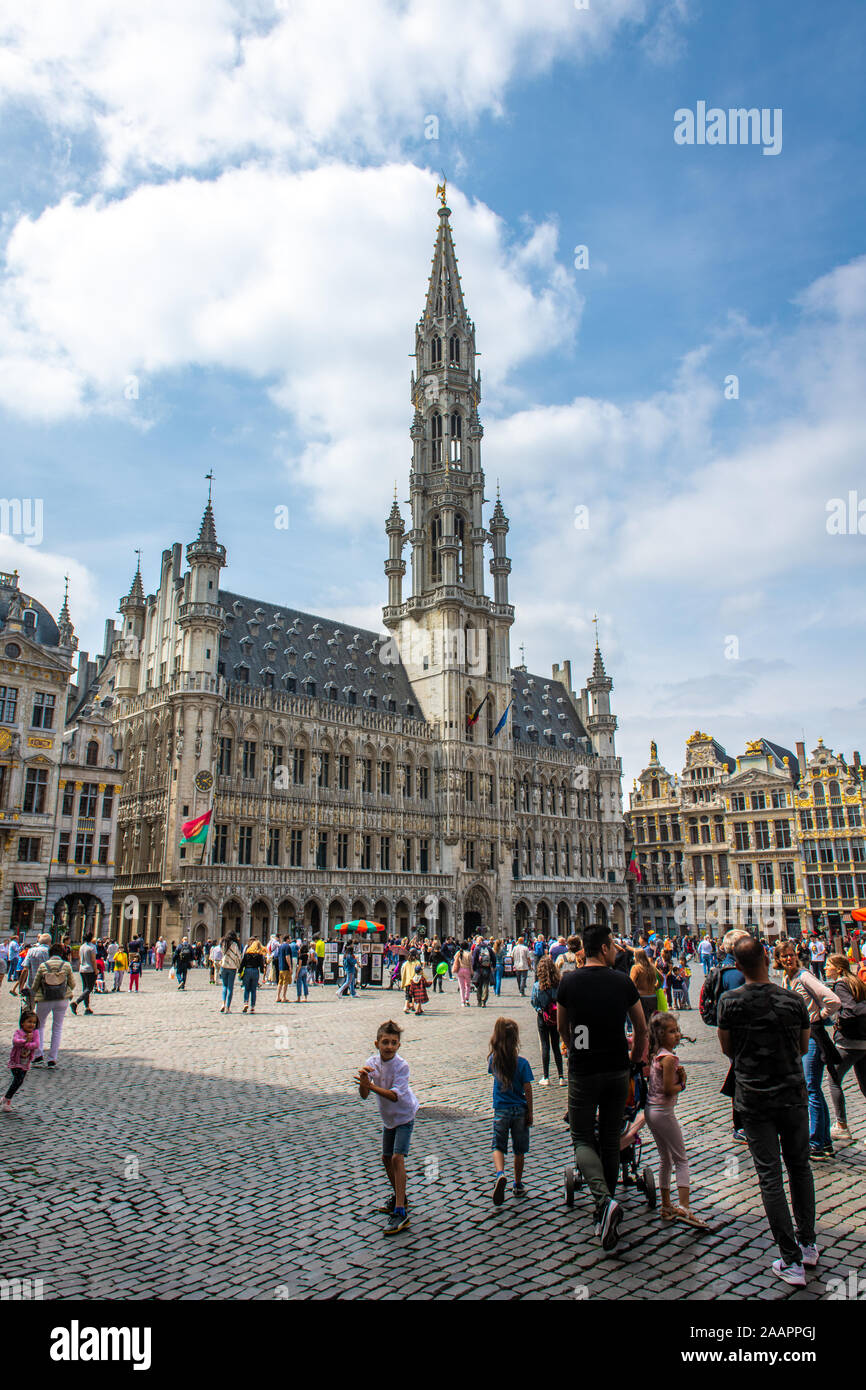 La Bruxelles' town hall si trova nella Grand Place di Bruxelles, Belgio. Foto Stock
