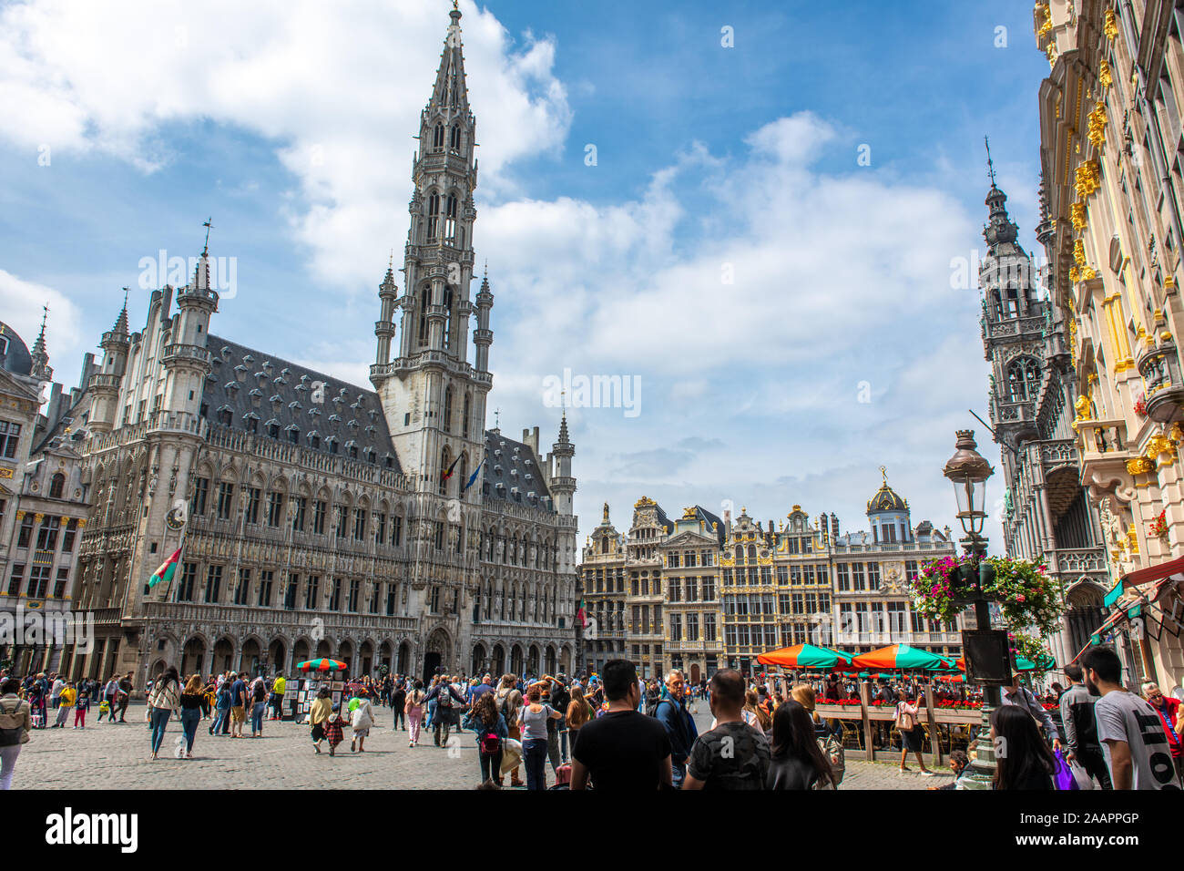 La Bruxelles' town hall si trova nella Grand Place di Bruxelles, Belgio. Foto Stock