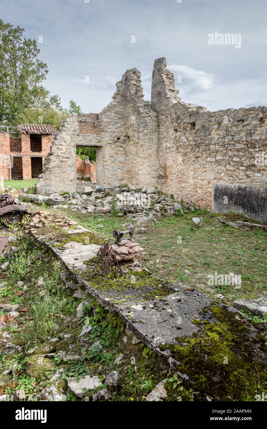 Il villaggio di Oradour-sur-Glane, Francia, Europa, il sito di una guerra atrocità naziste Foto Stock