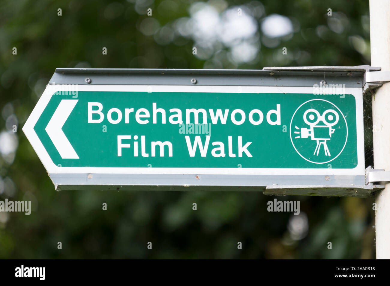 Borehamwood Film segno a piedi su un lampost. Foto Stock