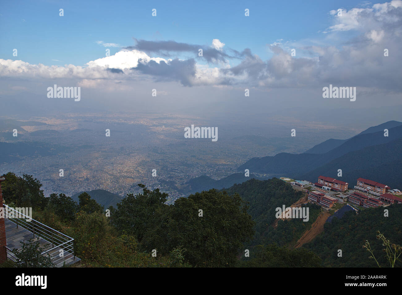 Vista su kathmandu da colline Chandragiri Foto Stock