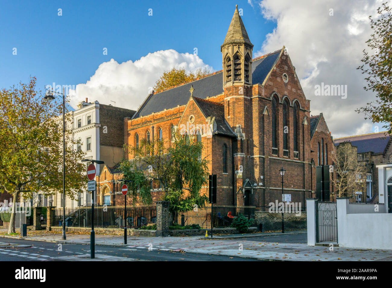 Il Nuovo Testamento la Chiesa di Dio, precedentemente noto come ST Judes, a Colnbrook Street, Southwark. Costruito da W J H Leverton nel 1899. Foto Stock