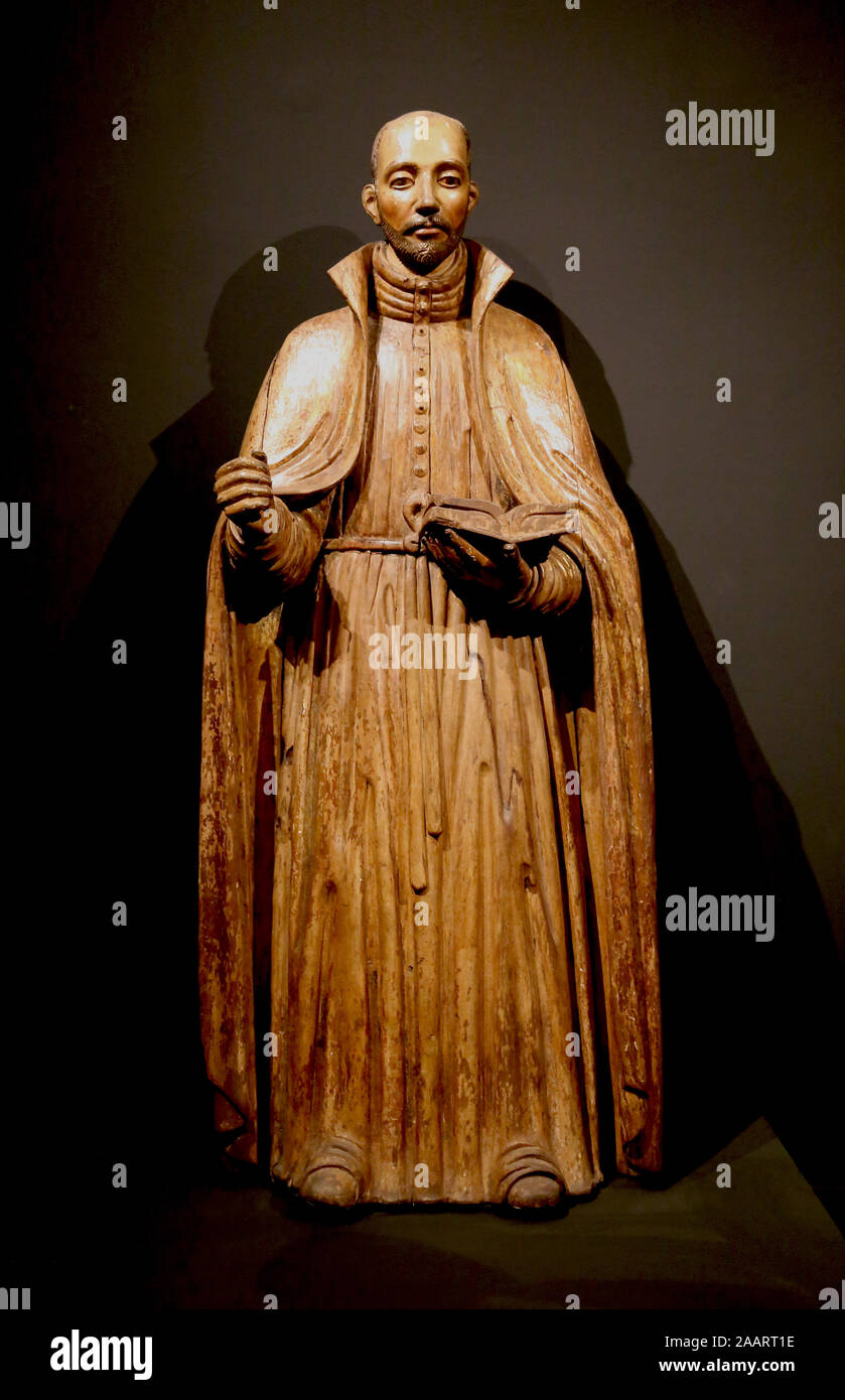 Statua di San Ignazio di Loyola. Legno esotico con policromi. Goa, India portoghese. Il Museu de Marinha di Lisbona, Portogallo. Foto Stock