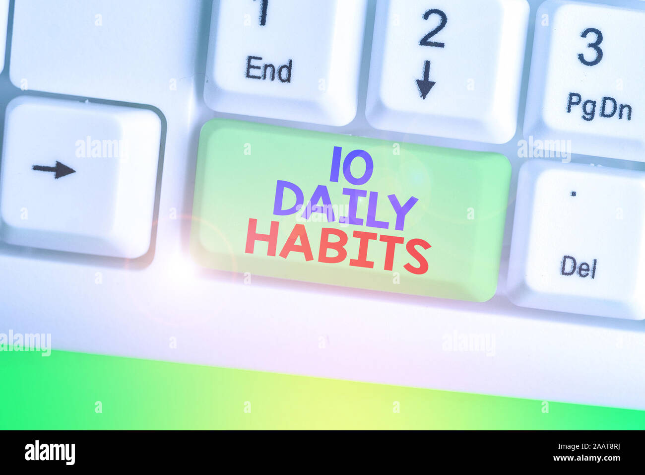 Segno di testo mostra 10 abitudini quotidiane. Business photo per la presentazione di un sano stile di vita di routine una buona alimentazione esercizi Foto Stock
