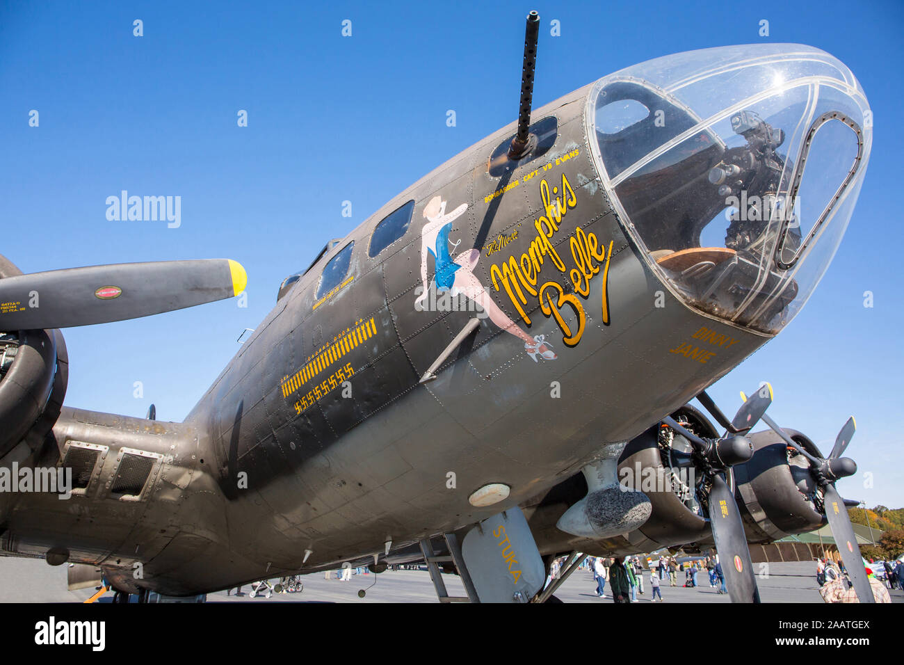 MONROE, NC (USA) - 9 Novembre 2019: di un B-17 bombardiere utilizzato nelle riprese del film 'Memphis Belle' sul display in Warbirds su Monroe Air Show. Foto Stock