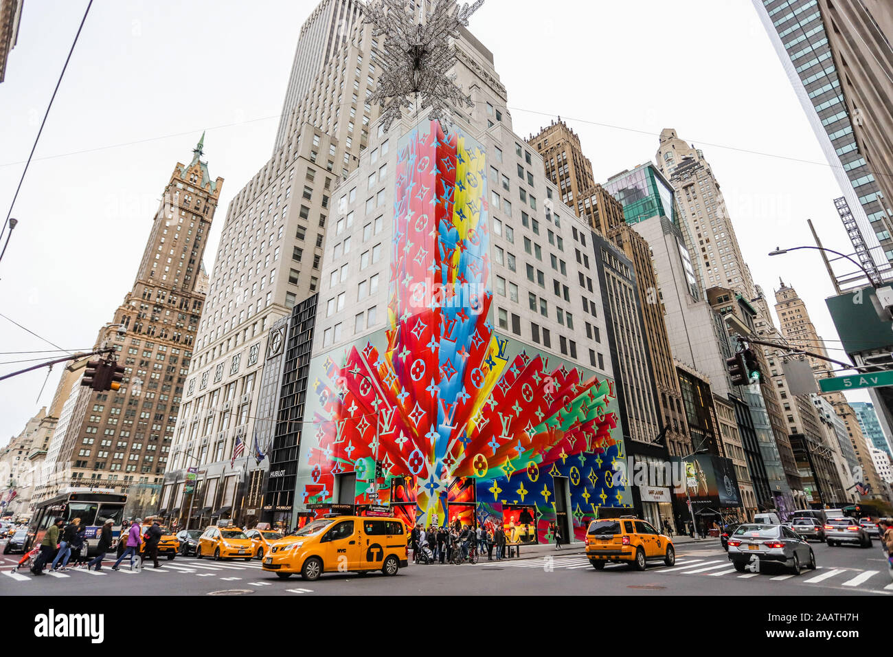 New York, Stati Uniti d'America. . 23 Nov, 2019. Negozio Louis Vuitton è vista decorato per il Natale a New York in Stati Uniti. Credito: Vanessa Carvalho/ZUMA filo/Alamy Live News Foto Stock