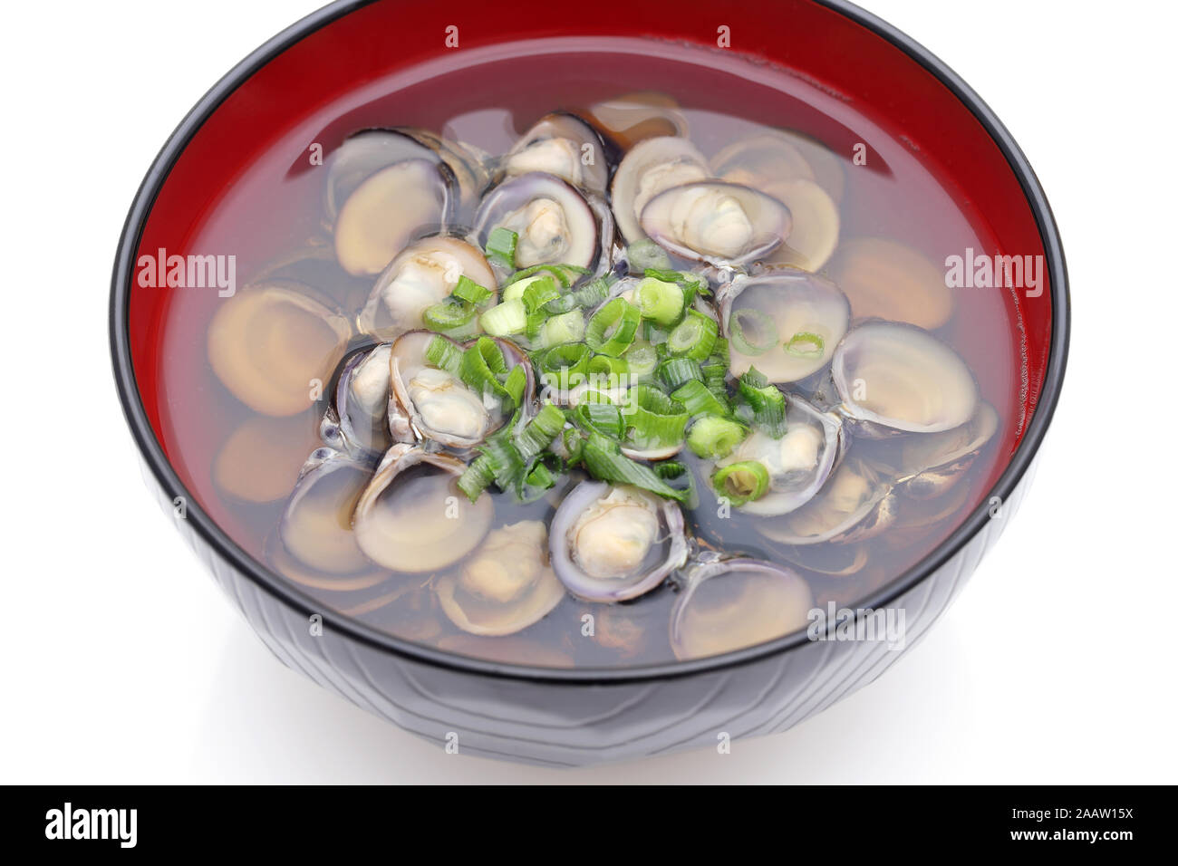 Il cibo giapponese, Osuimono zuppa di vongole shijimi in una ciotola Foto Stock