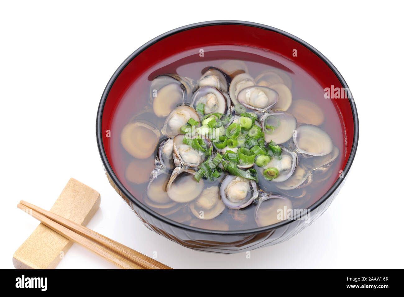Il cibo giapponese, Osuimono zuppa di vongole shijimi in una ciotola Foto Stock