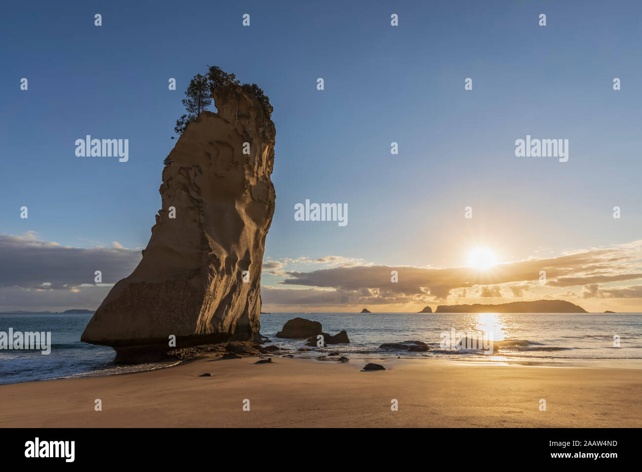 Nuova Zelanda, Isola del nord, Waikato, Te Hoho Rock al tramonto Foto Stock