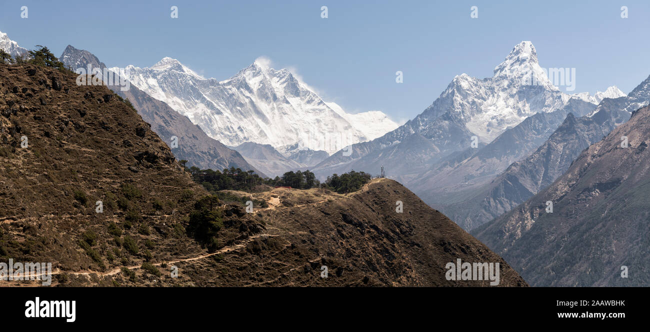 Ama Dablam e Mt Everest, Himalaya, Solo Khumbu, in Nepal Foto Stock