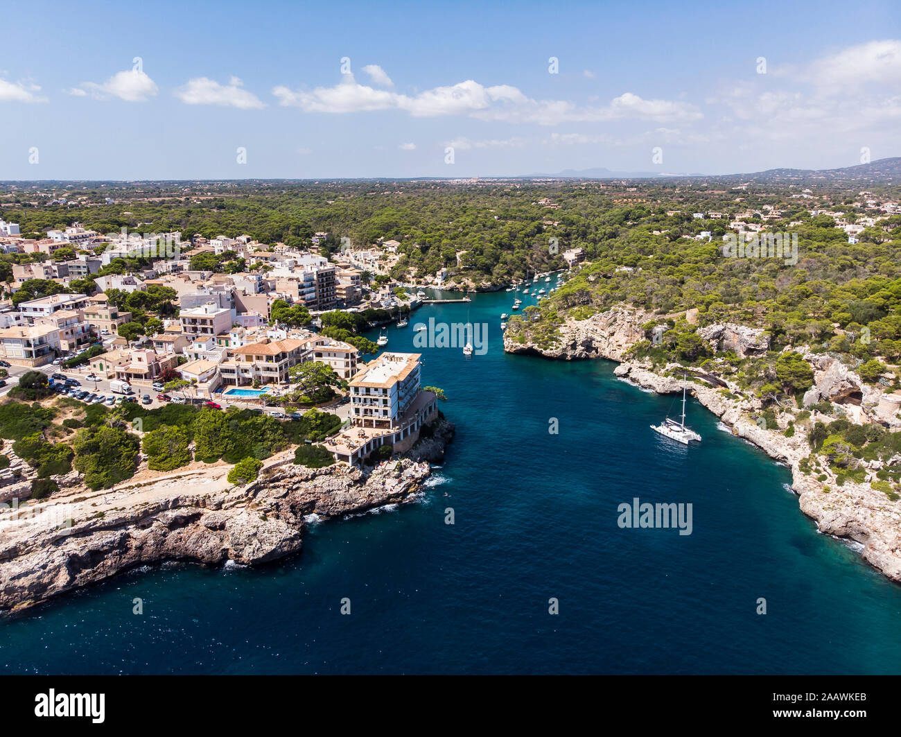 Isole Baleari Spagna, Mallorca, veduta aerea della baia di Cala Figuera e Calo d'en Busques Foto Stock