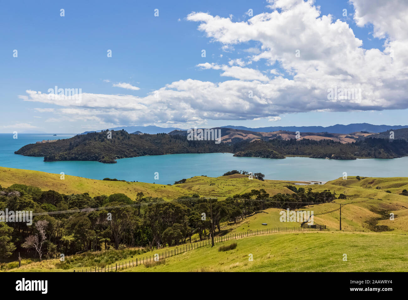 Nuova Zelanda, Isola del nord, Waikato, paesaggio panoramico contro il cielo nuvoloso Foto Stock