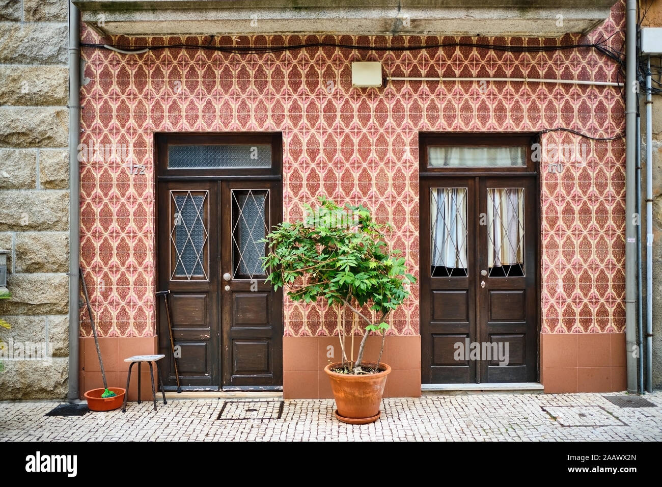 Il Portogallo, Porto, Afurada, vista frontale di ornati in unica facciata della casa Foto Stock