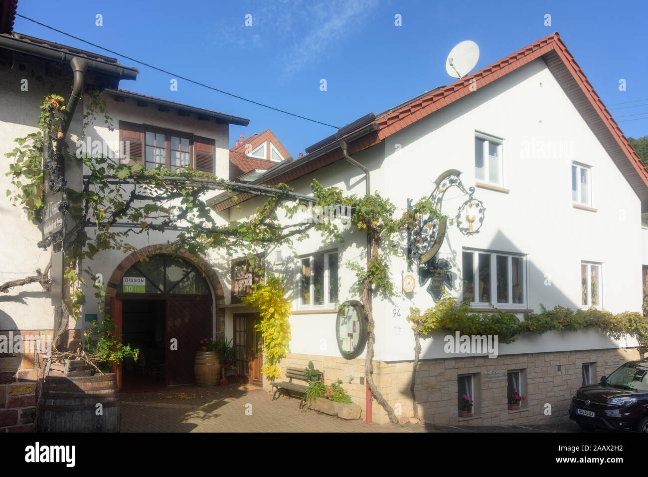 Diedesfeld: Casa di tenuta vinicola Carl Disson in Weinstraße, Itinerario dei vini tedeschi, Renania-Palatinato, Renania-Palatinato, Germania Foto Stock