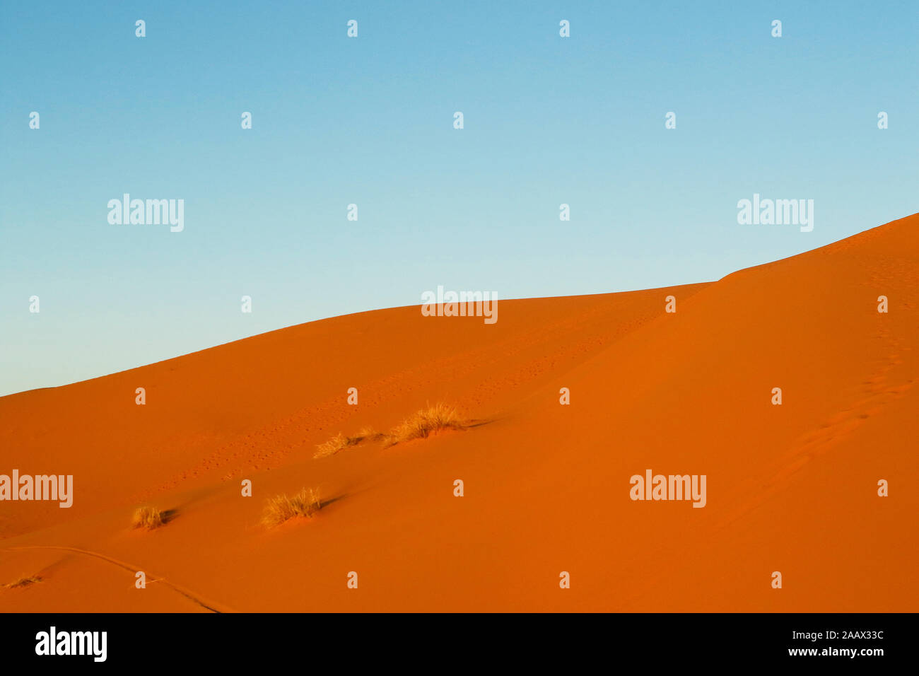 Erg Chebbi, Merzouga, Ziz Valley, il Deserto del Sahara, Marocco Foto Stock