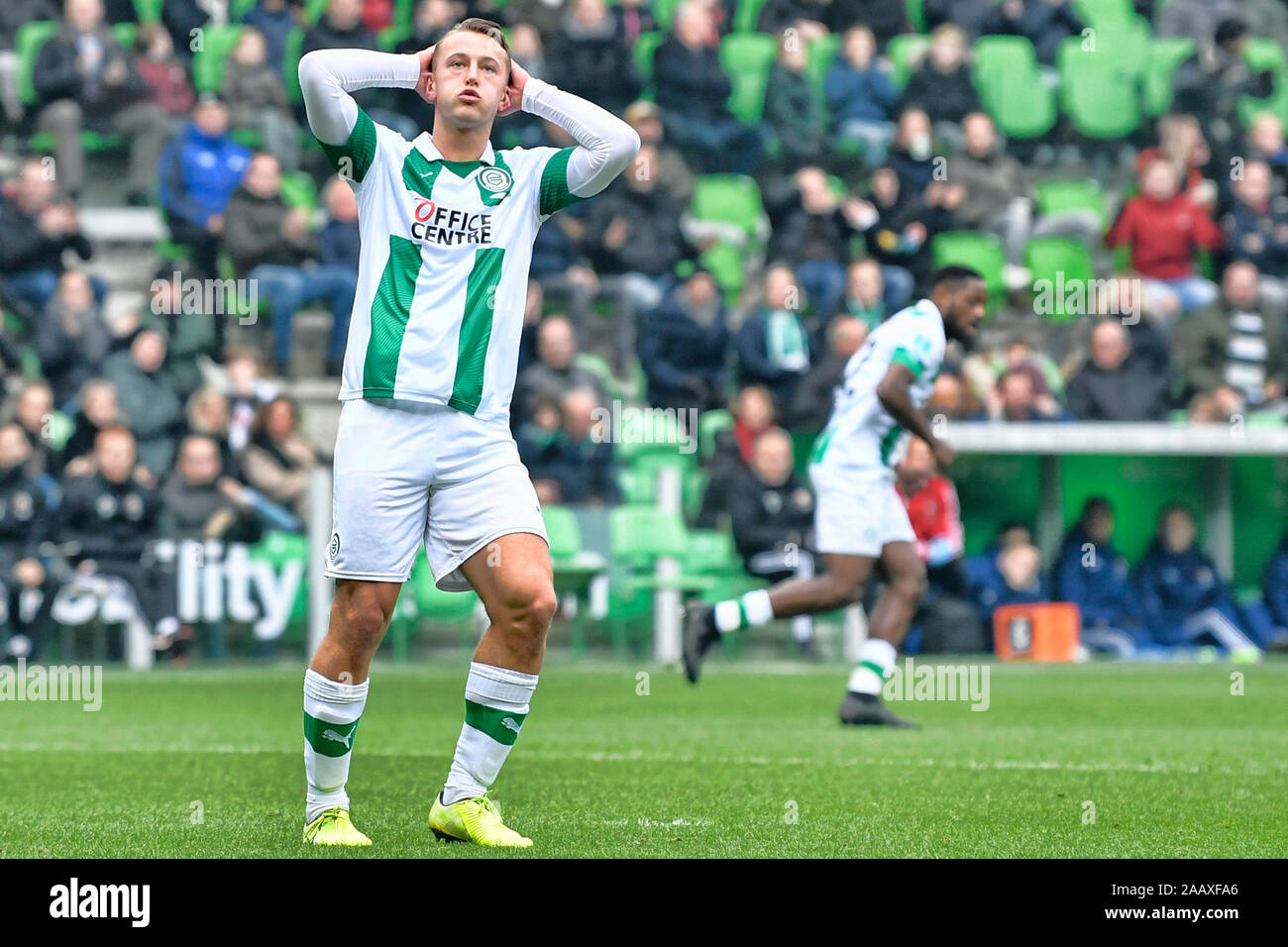Groningen, Paesi Bassi. 24 Novembre, 2019. GRONINGEN, 24-11-2019 Euroborg stadium, olandese Eredivisie stagione calcistica 2019/2020 . Lettore di Groningen Kaj Sierhuis durante la partita FC Groningen - Feyenoord Credito: Pro scatti/Alamy Live News Foto Stock