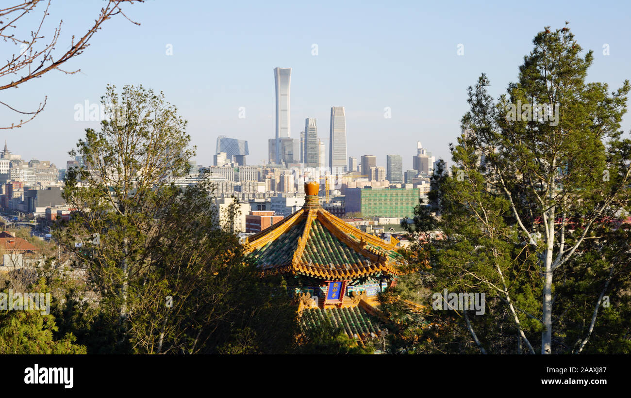 CBD Pechino dal Parco Jingshan Foto Stock