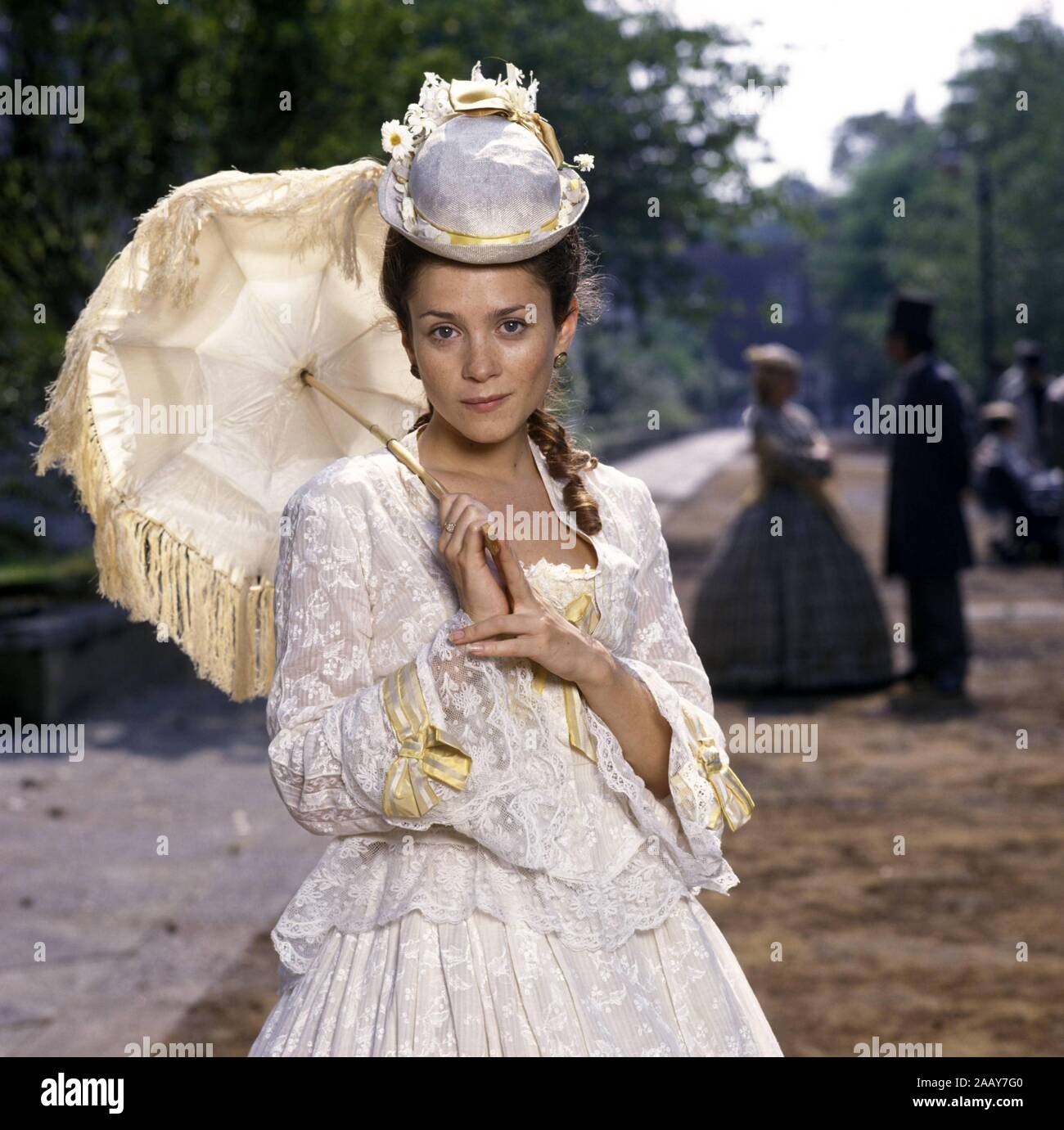 ANNA FRIEL nel nostro comune amico (1998), diretto da JULIAN FARINO. Credito: BBC / Album Foto Stock