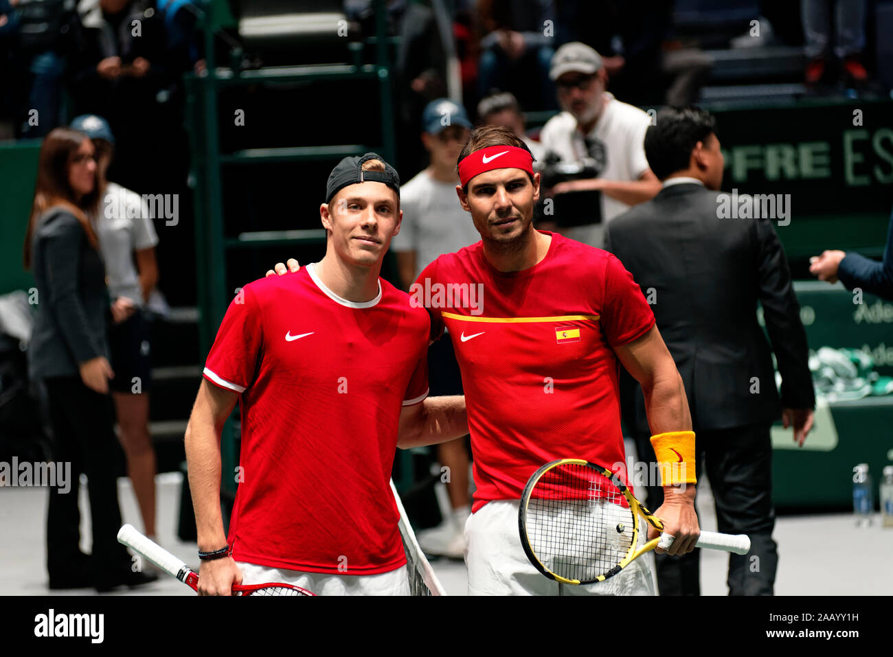 Caja Magica, Madrid, Spagna. 24 Novembre, 2019. Tennis: Coppa Davis Madrid Canada vs Spagna finals - Denis Shapovalov (CAN) vs Rafael Nadal (ESP). Caja Magica, Madrid, Spagna. Credito: EnriquePSans/Alamy Live News Foto Stock