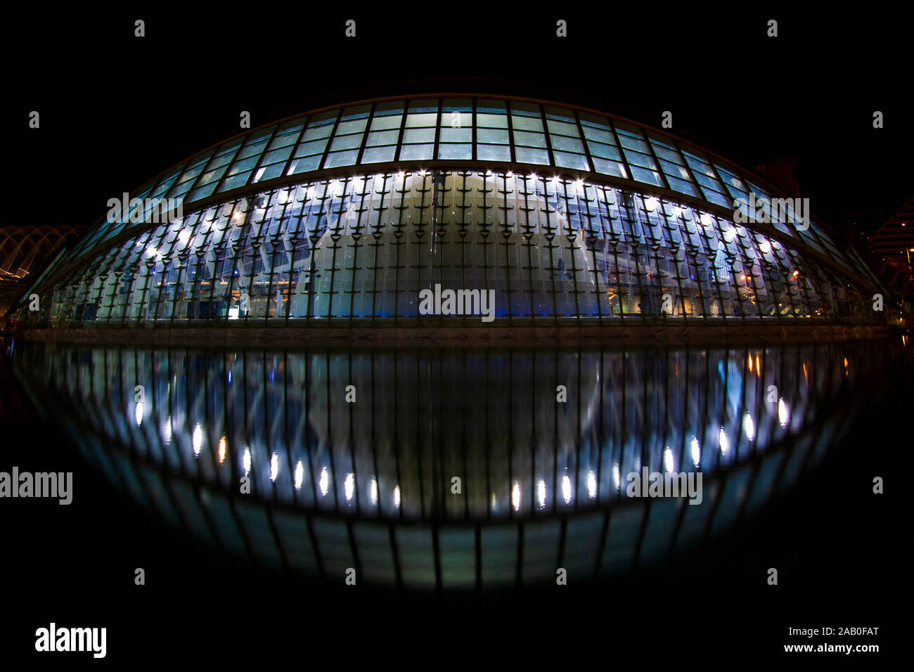 Valencia, SPAGNA : la Città delle Arti e delle Scienze (CAC) gli edifici futuristici della Città delle Arti sono il punto di riferimento più famoso di Valencia Foto Stock