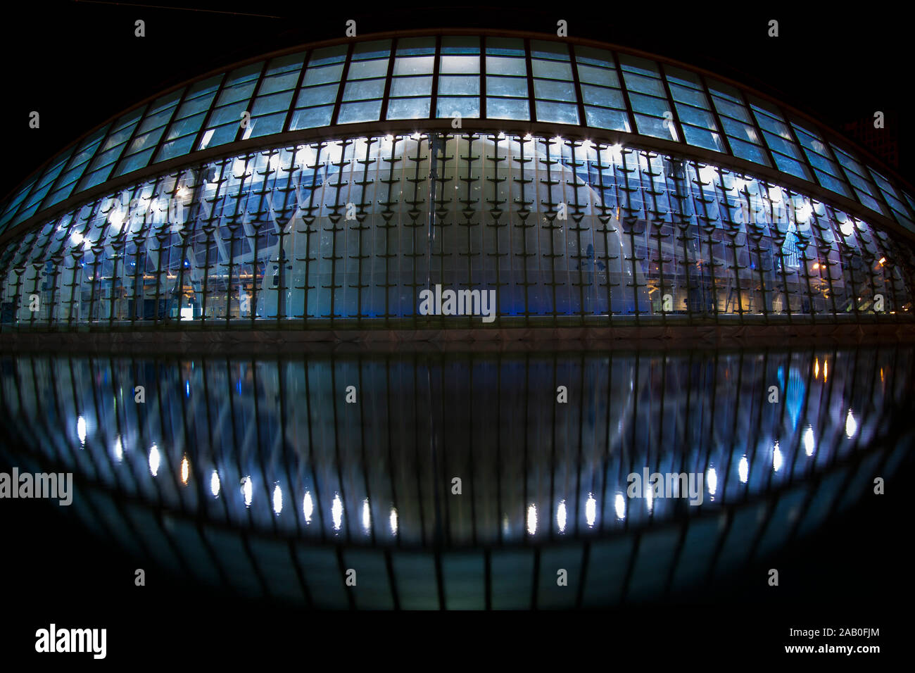 Valencia, SPAGNA : la Città delle Arti e delle Scienze (CAC) gli edifici futuristici della Città delle Arti sono il punto di riferimento più famoso di Valencia Foto Stock