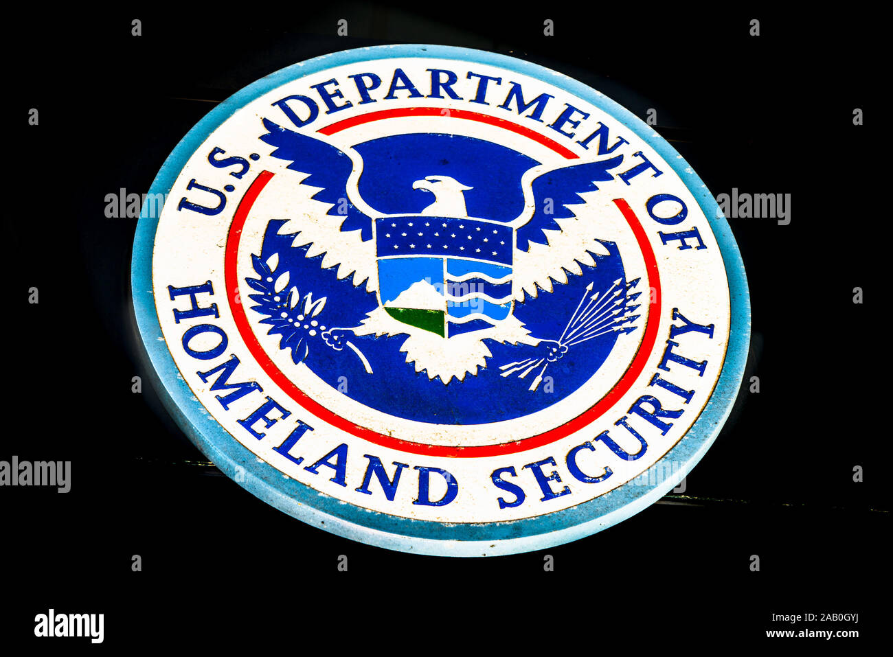 Nov 17, 2019 San Francisco / CA / USA / Stati Uniti Department of Homeland Security tenuta situata in corrispondenza di uno dei loro edifici nel centro cittadino di San Francisco Foto Stock