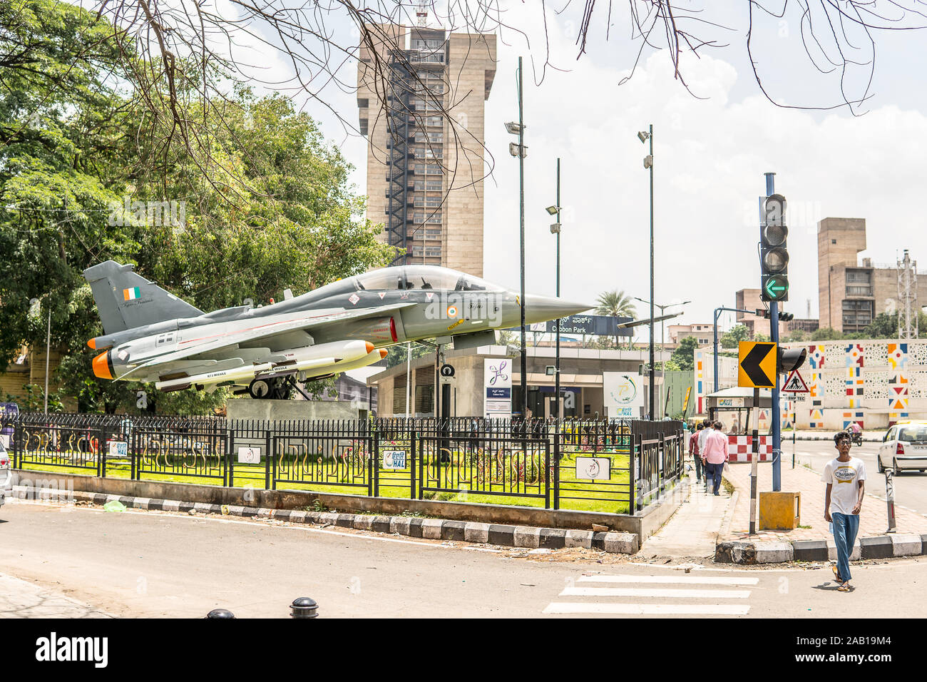 Città Bengaluru, HAL Tejas light multirole fighter progettato da aeronautica agenzia di sviluppo, Hindustan Aeronautics Limited, aria indiana, forza della marina Foto Stock