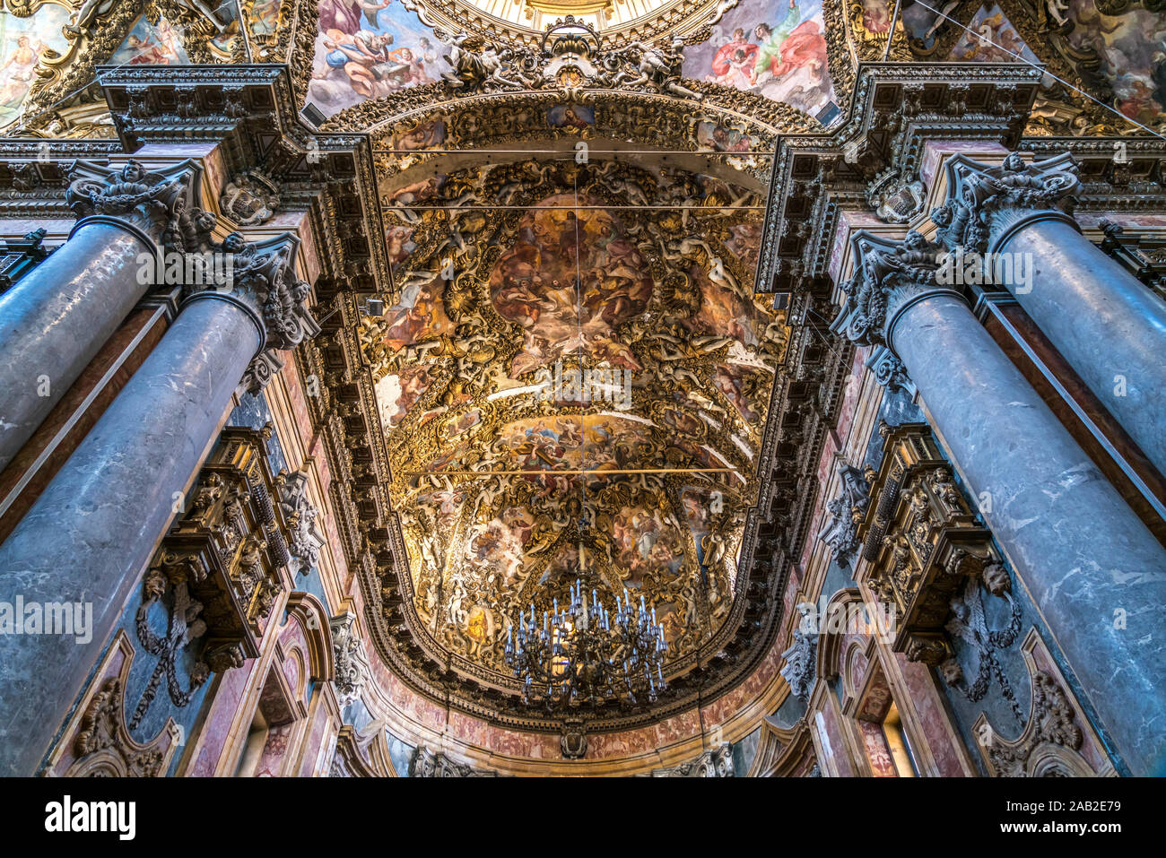 Deckenfresken im Innenraum der Basilika San Giuseppe dei Teatini, Palermo, Sizilien, Italien, Europa | affreschi, Basilica di San Giuseppe dei Teatini Foto Stock