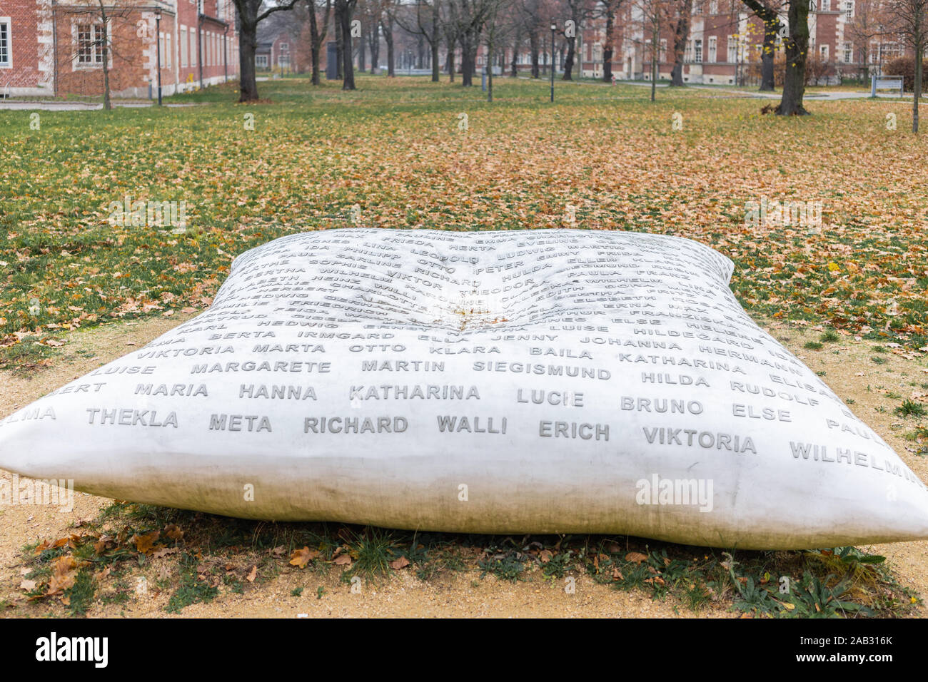 Memoriale per le vittime del regime nazista durante il 1940s all'Helios Clinic in Berlin Buch, Germania Foto Stock