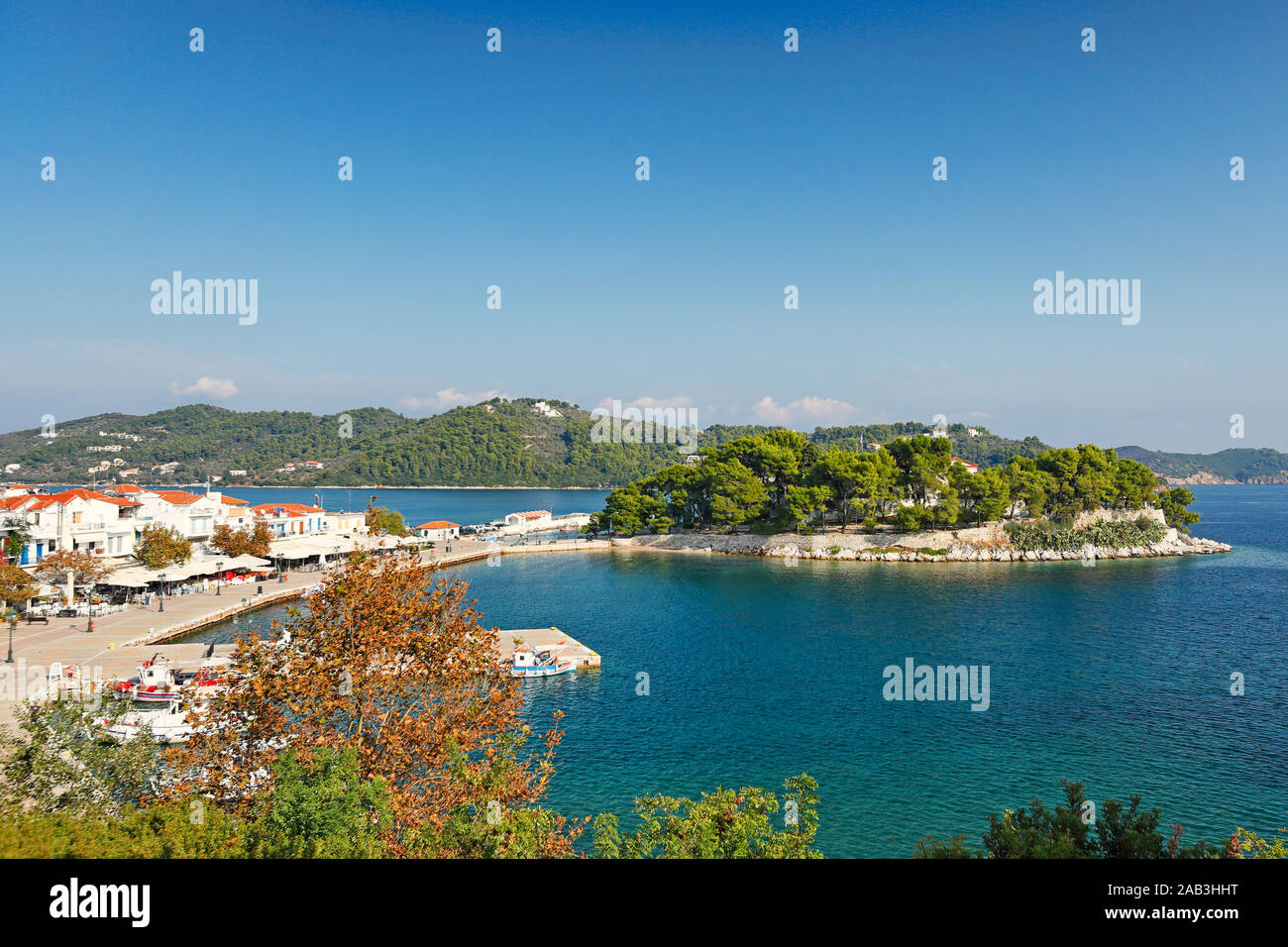 Il vecchio porto di Chora di Skiathos Island, Grecia Foto Stock