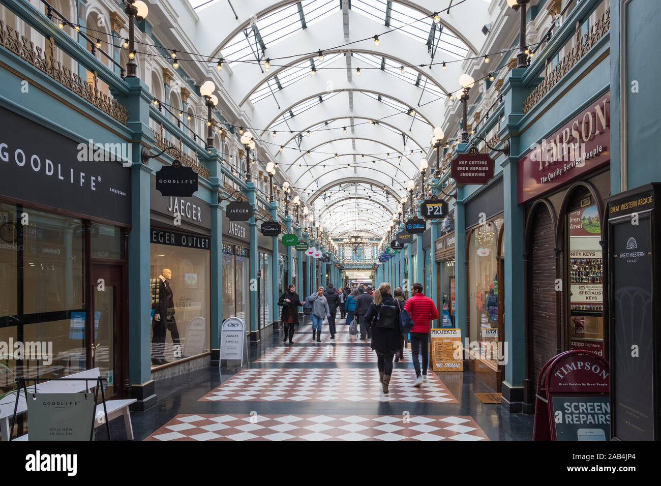 La Great Western vittoriano Arcade shopping arcade in tempio fila, Birmingham, Regno Unito Foto Stock