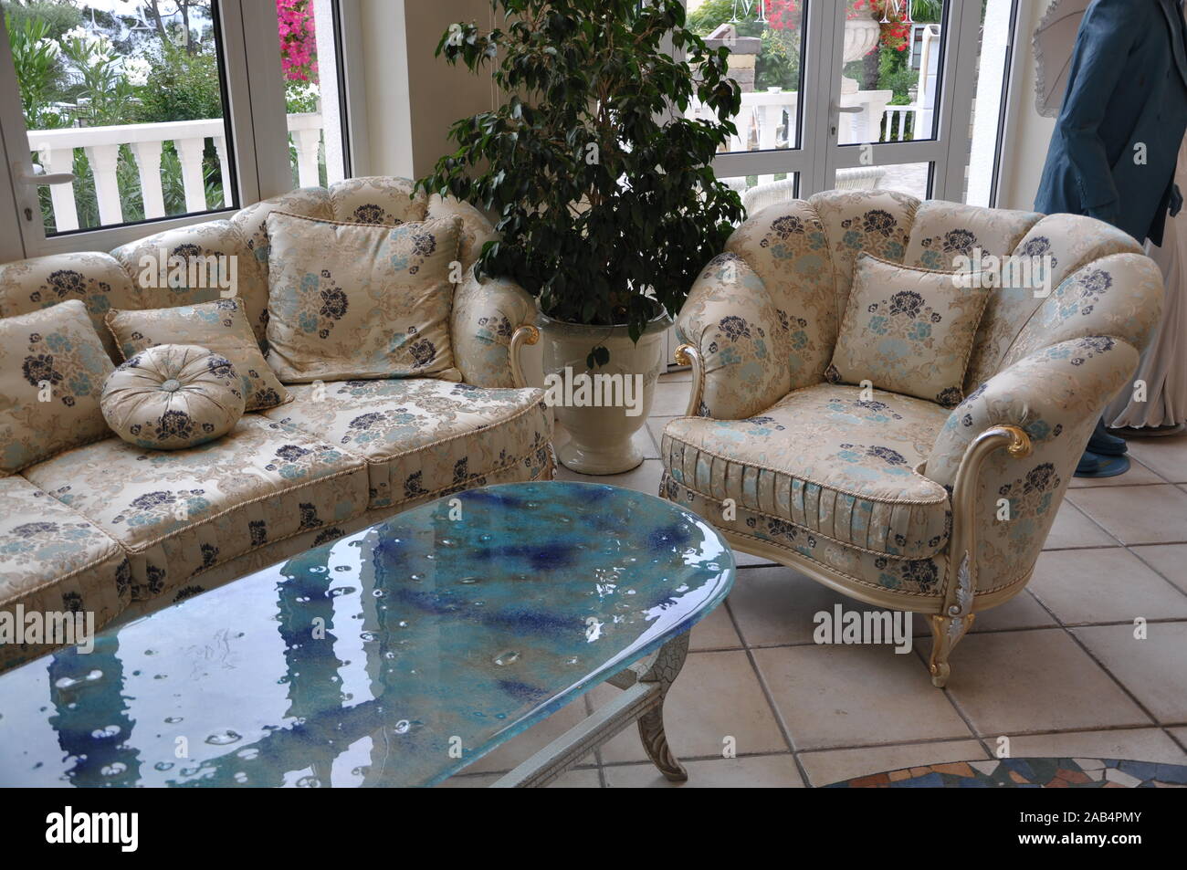 Lo stile barocco luxury living room design. Foto Stock